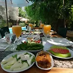 مستر ديم اكسكلوزيف الفندقية